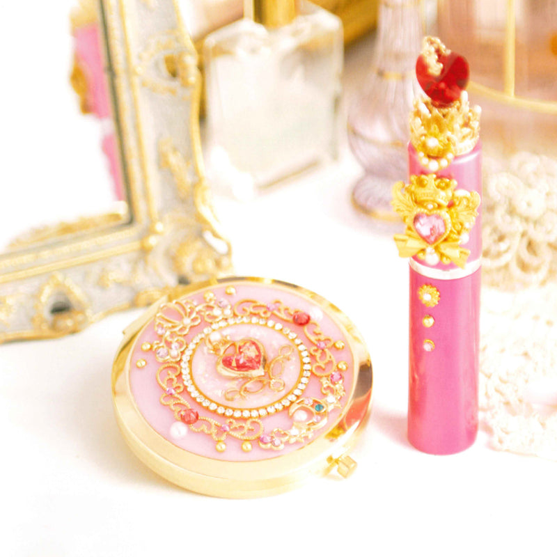 Hobby JAPAN　書籍『魔法少女の秘密のアトリエ　変身アイテムとマジカルグッズの作り方』